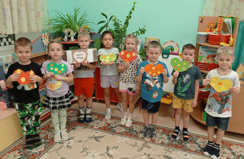 Акция "Тепло детских сердец" Акция "Тепло детских сердец".